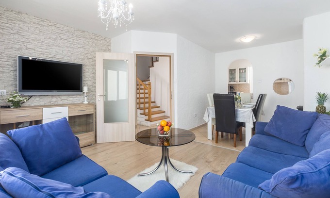 Brulo House | Family-friendly, quiet location, near the beach, barbecue in the garden,