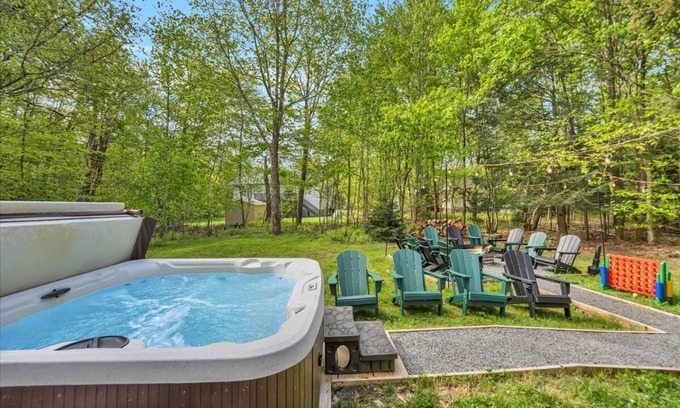 Pocono Summit House | Family-friendly retreat. Luxurious Spacious & Elegance Hot Tub Game Rm