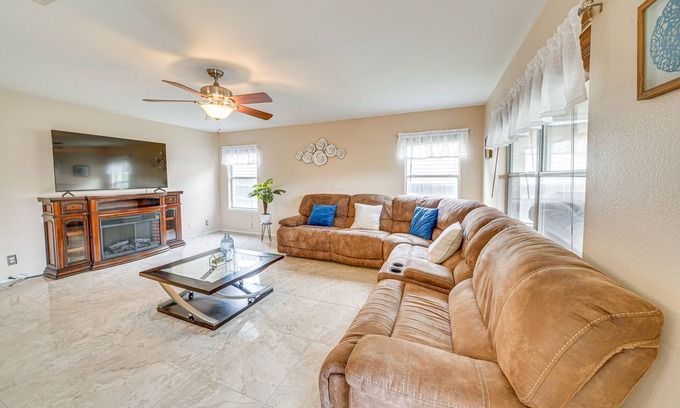 West San Antonio House | Family-Friendly San Antonio Escape w/Game Room