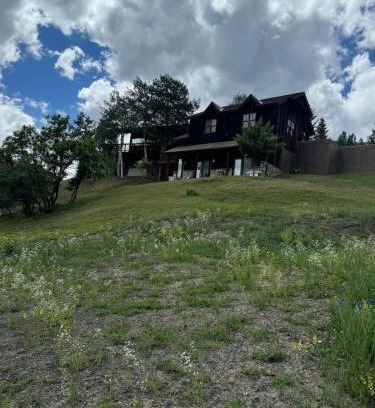 Snowmass Village Ski Chalet | Family & Friends Holiday House