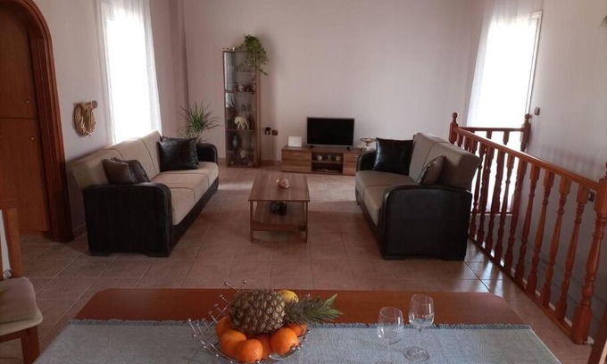 Lixouri Apartment | Family & friends Maisonette in the center of Lixouri