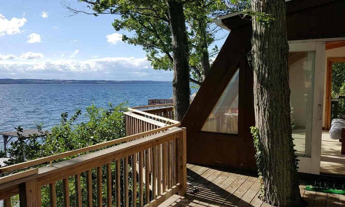 Romulus House | Family fun, wine tours and beautiful sunsets