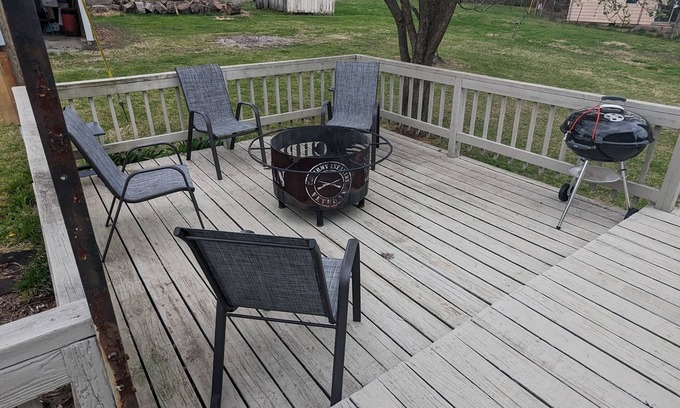 Goreville House | Family Getaway at lake of Egypt!