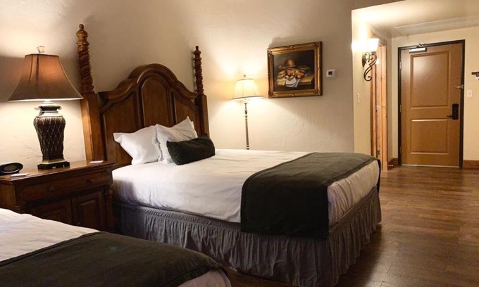 Zermatt Villa | Family Getaway-Pool, Hot Sprng, Scuba & Ice Castles Villa 1071 villa
