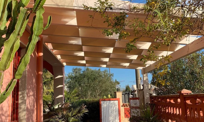 San Pietro in Bevagna House | Family holiday home. Near the beach 600 meters. Free permanent unlimited. Internet.