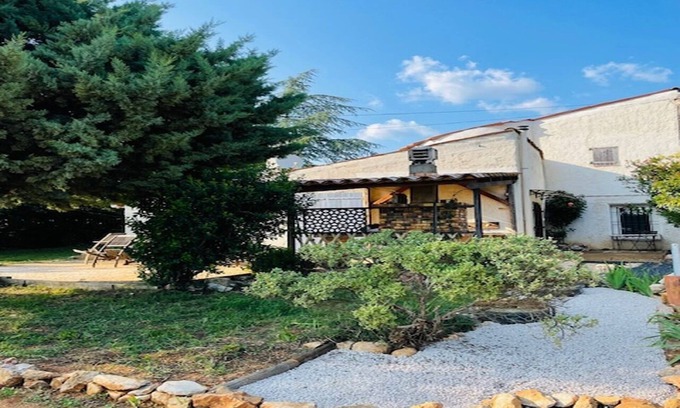 Quinson House | Family home with garden in the Gorges du Verdon