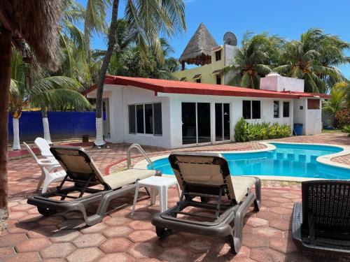 Colonia Salina Chica House | Family home with private pool, Casa Palapa