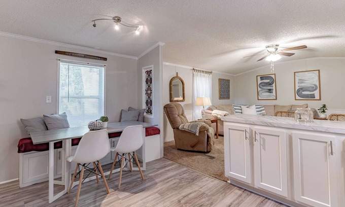 Falls of Rough House | Family Lake Cabin @ Rough River W/Deck & Driveway