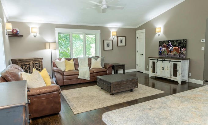 Williamsburg House | Family/Pet-Friendly 5BR Home next to Horse Show!