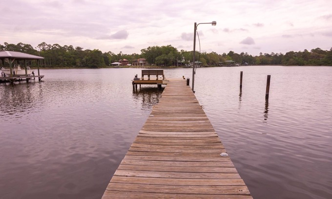 Freeport House | Family retreat on the Bay near 30a at Casa de Bahia