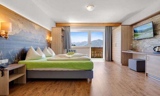 Ramsau am Dachstein House | Family room with shower, WC - Ramsauer Alm