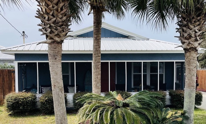 Kiska Beach House | Family-Sized 2BR/BA House-5 Minutes to the Beach! Pets/Dogs Welcomed!