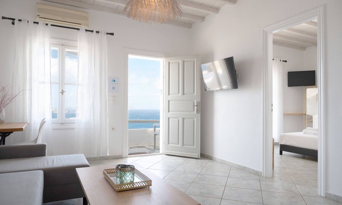 Agios Stefanos House | Family Suite with Sea View