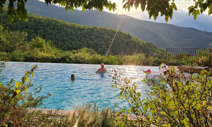 Ceret Villa | Family villa & retreat - well-supplied, heated infinity pool, 50 acrs near Céret