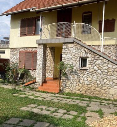 Miskolc-Tapolca Apartment | Fanni Aparmanház