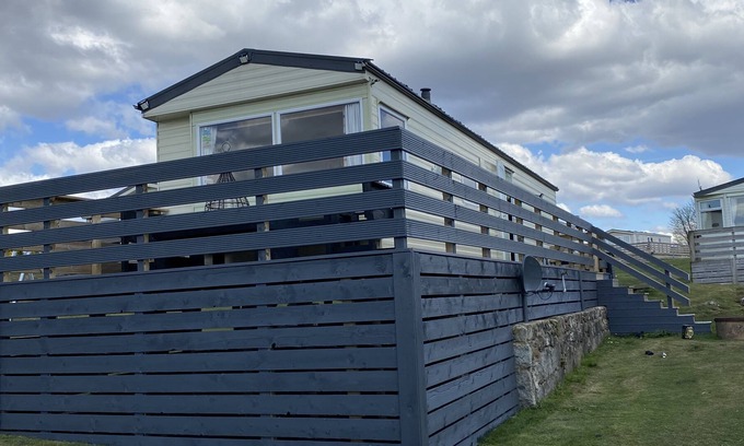 Balminnoch House | Fantastic 3 bedroom static caravan with large wrap round decking