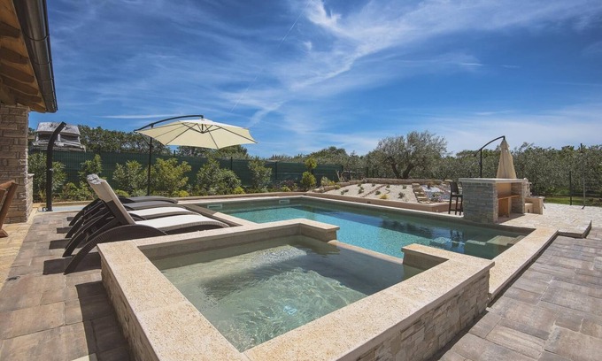 Medulin House | Fantastic finca with private pool, whirlpool