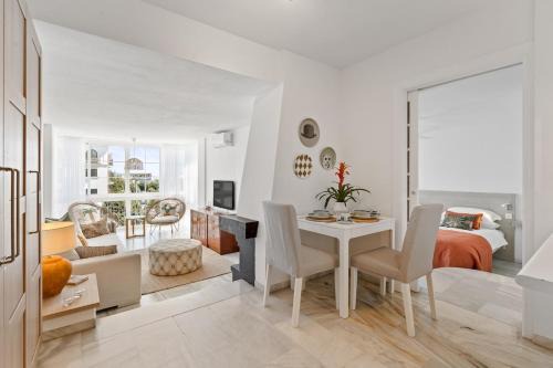 Puerto Banus Apartment | Fantastic PH near Hard Rock walk to beach RDR479