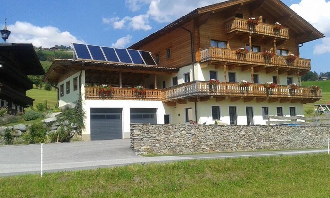 Mittersill Apartment | Farm holidays Selbstversorgerhaus 14 people