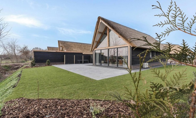 Baarle-Nassau Resort | Farm Lodge 708 - Three Bedroom Resort, Sleeps 6