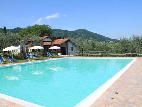 Quarrata House | Farmhouse abode with Pool and Tuscan Charm