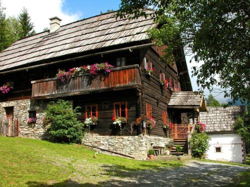 Weisspriach House | Farmhouse in Weißpriach near Mountain Lakes