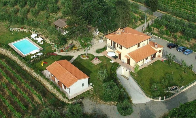 San Gimignano Villa | Farmhouse PODERE IL POGGETTO