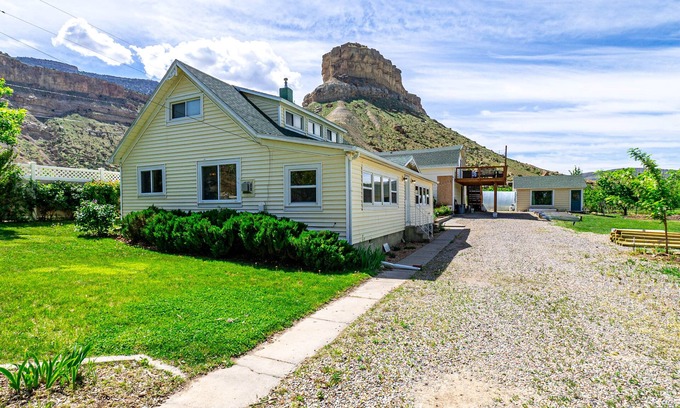 Palisade Other | Farmhouse surrounded by peaches w/patio, spa & goats