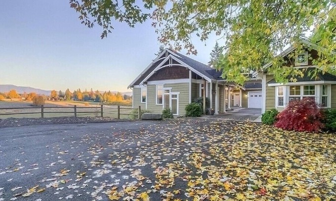 Tacoma House | Farmstead Estate Jack & Jill