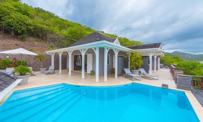 Petit Cul De Sac Beach House | Fascinating 6 Bed LAGOON YAUNE ESTATE - 2 Pools!