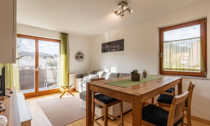 Brunico Apartment | FaWa Apartments "Villa Mai"