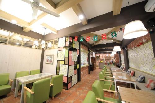 Ji'an House | Feather and Flowers Homestay