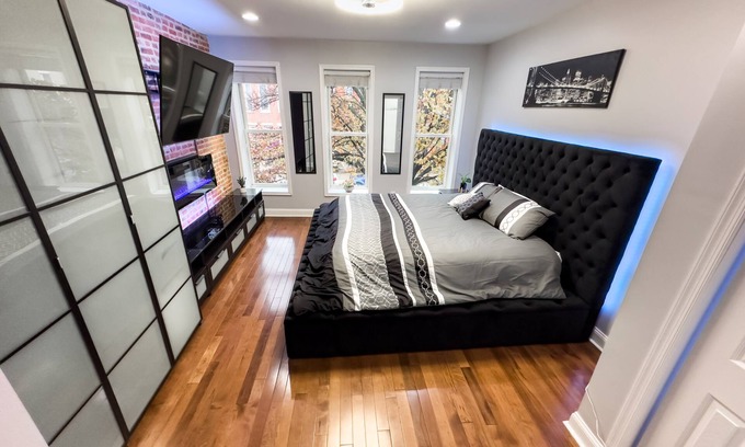 Riverside House | Federal Hill Luxury Loft w/Rooftop Deck & Parking!