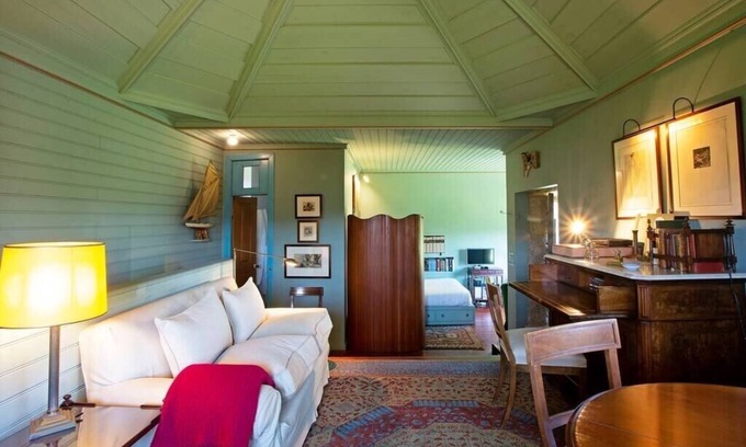 Eiras Cottage | Fee4Me O'Pepito The Peace Corner