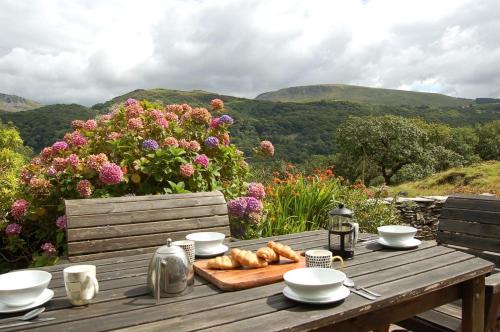 Arthog House | Fegla Fawr - Rustic, rural farmhouse near Barmouth
