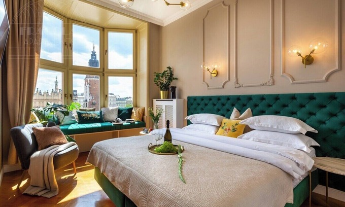 Old Town Apartment | Feniks Jade apartment - the best Main Square view
