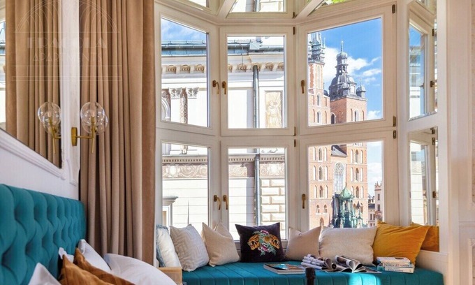Old Town Apartment | Feniks Lagoon apartment -the best Main Square view