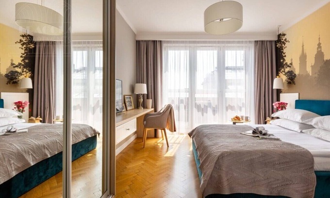 Old Town Apartment | Feniks Stunning 2-bed apartment with 3 terraces