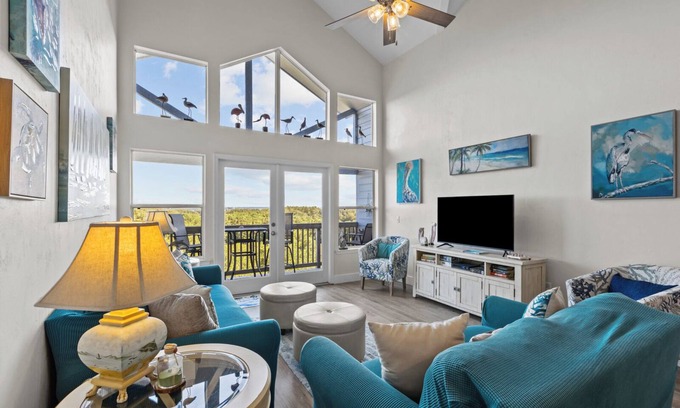 Cedar Key Condo | Fenimore Mill 10E Newly Renovated with Pool!