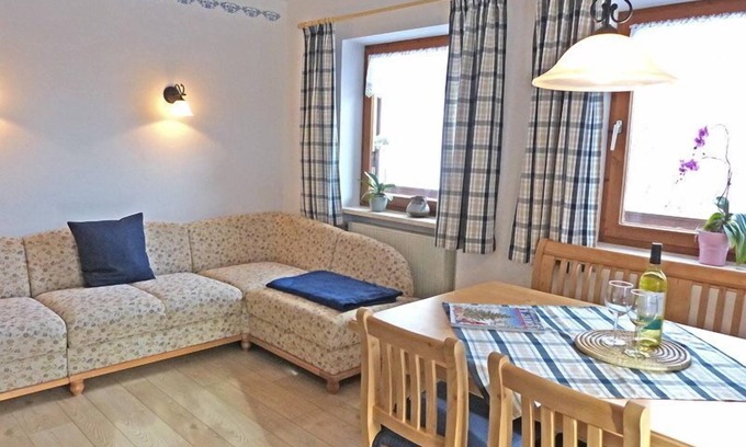 Ramsau bei Berchtesgaden Apartment | Ferienwohnung, 1-3 Personen, 70 qm, Dusche/WC + 2.WC, Süd-Ostbalkon, TV, 1 Doppel- und 1 Einzelschlafzimmer, Nichtraucher