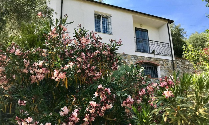 Diano San Pietro House | Ferienhaus Casa Mediterranea in Diano San Pietro