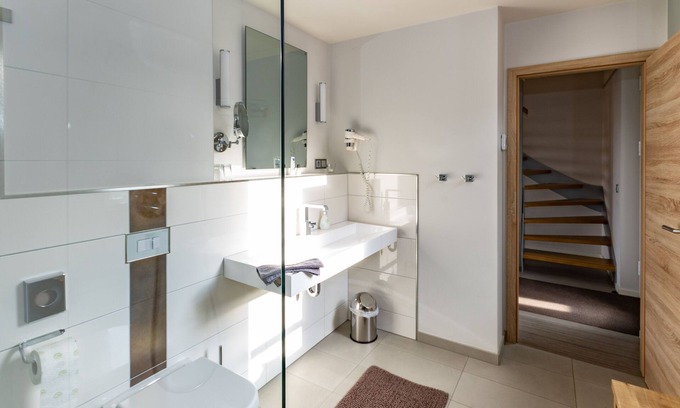 Burg Apartment | Ferienhaus Classic, 2 Schlafr., Wohnr./küchenz., Du/wc - Kauperhof