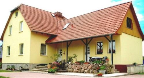 Dobbin-Linstow House | Ferienhaus direkt am Naturpark und 3 Min zum Linstower See
