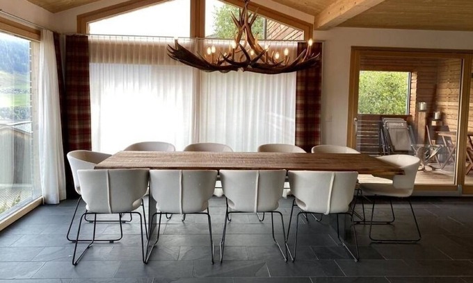 Cumbel House | Ferienhaus für 12 Gäste mit 170m² in Cumbel