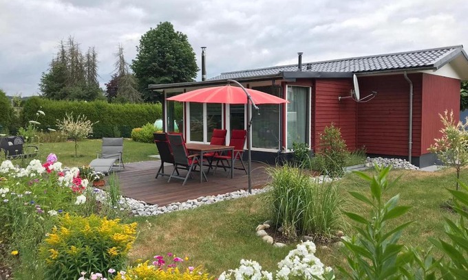 Helferskirchen House | Ferienhaus mit Sauna und großem Garten, Hunde willkommen