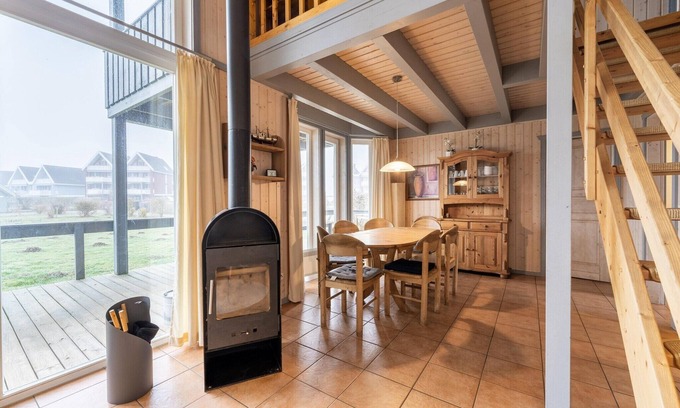 Muritz House | Ferienhaus mit Terrasse und Balkon