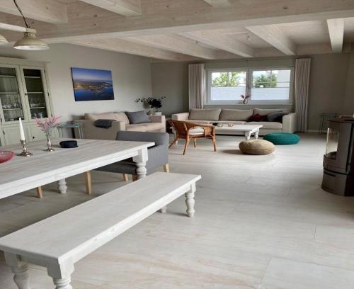 Altwarp House | Ferienhaus Seenixe mit Kamin und Wasserblick