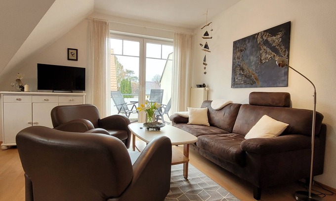 Zingst Apartment | Ferienwohnung Hoppenberg 7 "zur Kogge" Wohnung "DG Links"