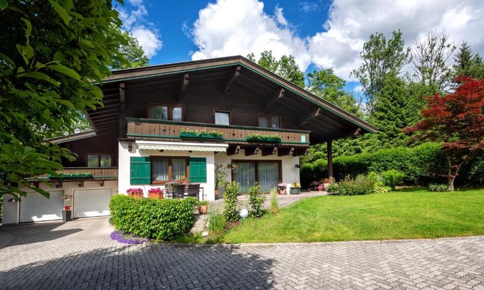 Lofer Apartment | Ferienwohnung Adrowitzer