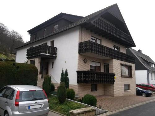 Neuenheerse Apartment | Ferienwohnung Am Waldrand